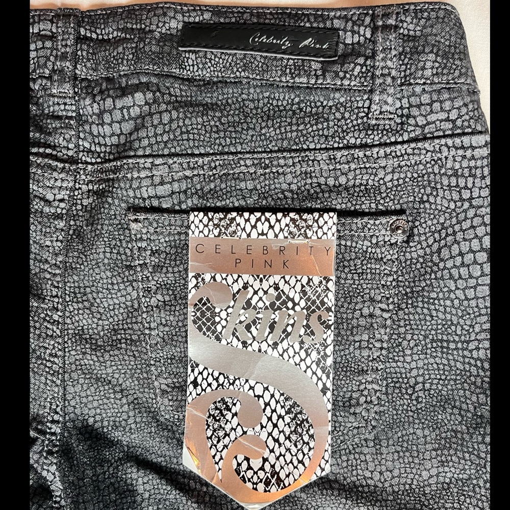 Celebrity Pink Skins Snakeskin Patterned Jeans NWT size 11
